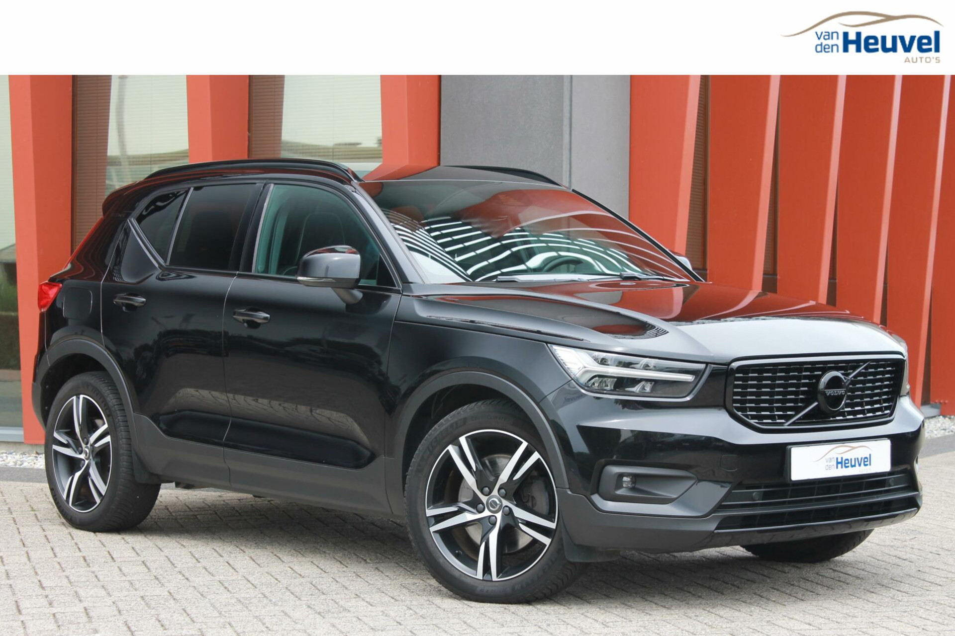 45936200-36.jpg