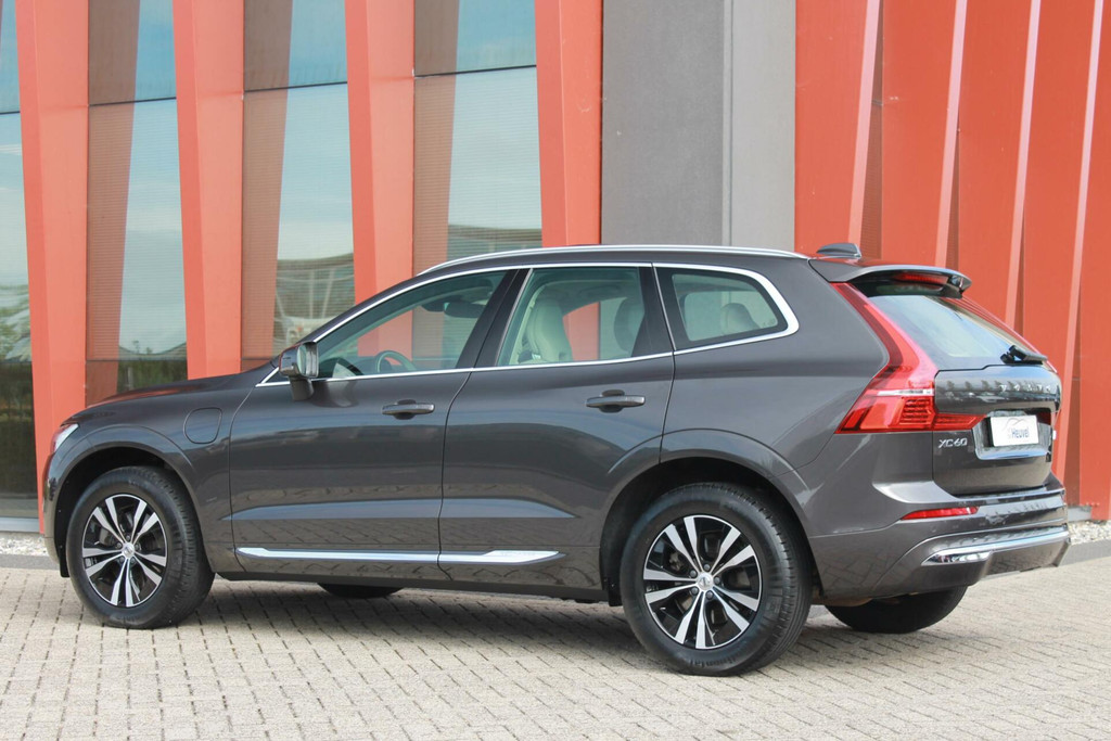 Volvo XC60 T6 Recharge AWD Inscription | Longe Range | Stoelverwarming | Panoramadak | Parkeercamera | Keyless 47032931-2.jpg | Van den Heuvel Auto's B.V.