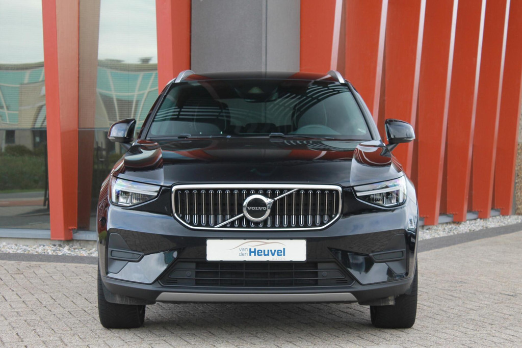 Volvo XC40 T5 Recharge Plus Bright | Stoelverwarming | Trekhaak | Parkeercamera | Memory Stoelen | H&K | Keyless 47502890-1.jpg | Van den Heuvel Auto's B.V.