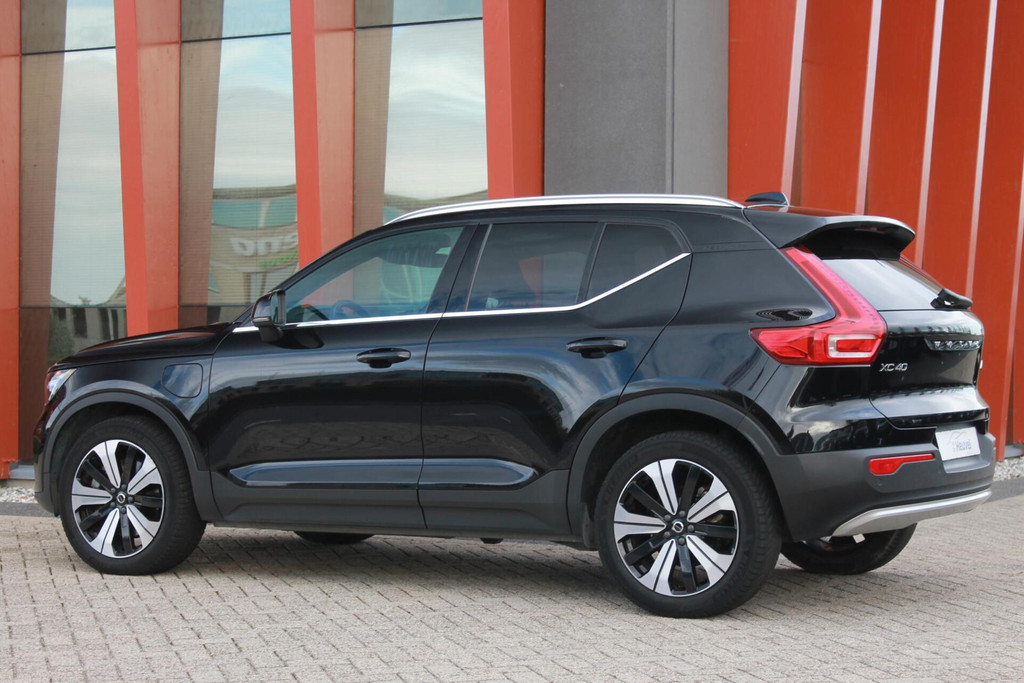 Volvo XC40 T5 Recharge Plus Bright | Stoelverwarming | Parkeercamera | Memory Stoelen | H&K | Keyless 47502890-2.jpg | Van den Heuvel Auto's B.V.