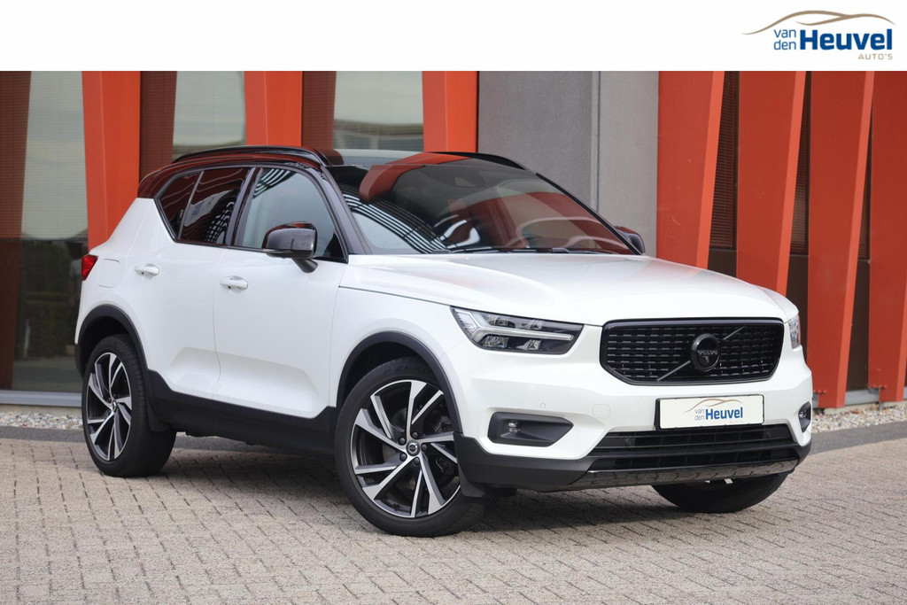 Volvo XC40 T5 Recharge R-Design | Stoelverwarming | 360° Camera | Pilot Assist | BLIS | H&K | Glossy Black | Keyless 47536229-0.jpg | Van den Heuvel Auto's