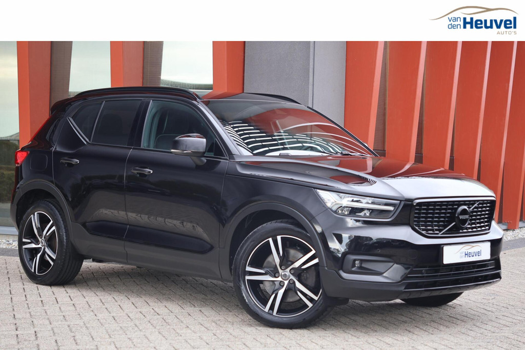 Volvo XC40 T4 Recharge R-Design | Trekhaak | Parkeercamera | Keyless | Glossy Black 48335512-0.jpg | Van den Heuvel Auto's B.V.