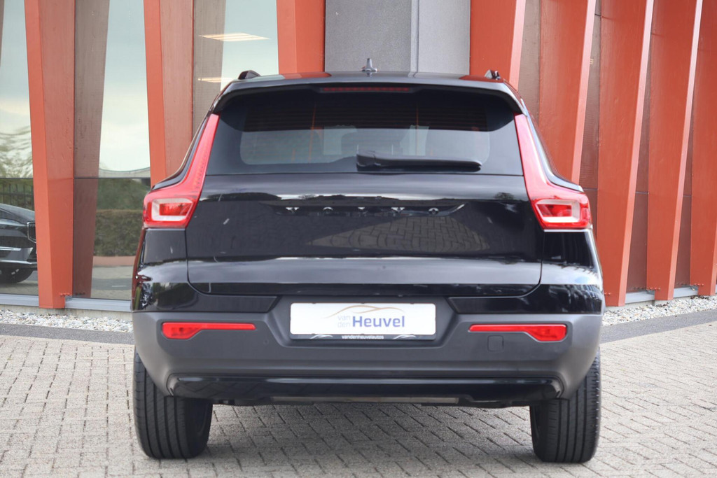 Volvo XC40 T4 Recharge R-Design | Parkeercamera | Keyless | Glossy Black 48335512-3.jpg | Van den Heuvel Auto's B.V.