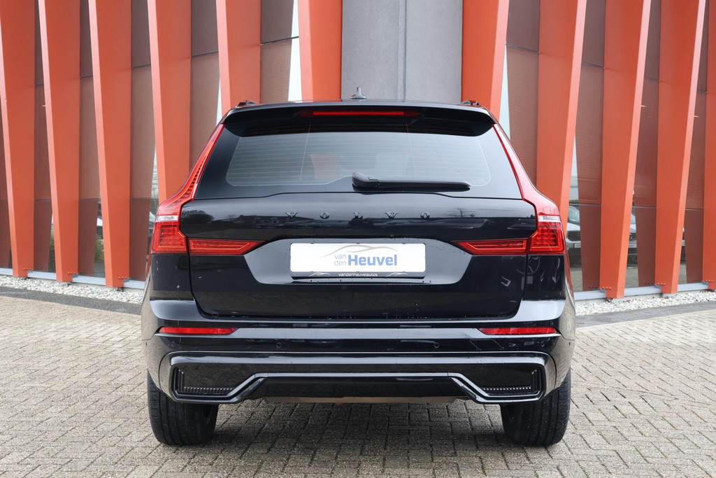 Volvo XC60 T6 Recharge AWD R-Design | Stoelverwarming | Parkeercamera | Panoramadak | Keyless | Glossy Black 51169033-3.jpg | Van den Heuvel Auto's B.V.