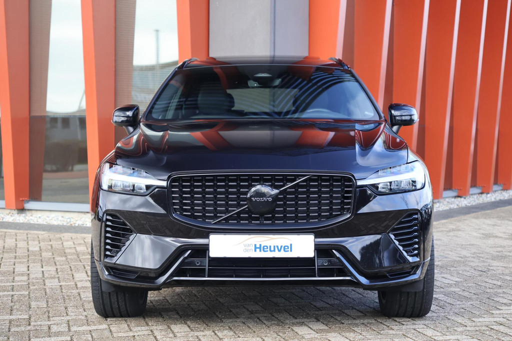Volvo XC60 T6 Recharge AWD R-Design | Stoelverwarming | Trekhaak | H/K | Parkeercamera | Glossy Black | Keyless 51332860-1.jpg | Van den Heuvel Auto's B.V.