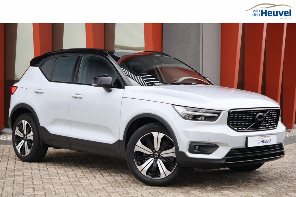 Volvo XC40 T5 Recharge R-Design | Stoelverwarming | Parkeercamera | Keyless | Glossy Black 51505112-0.jpg | Van den Heuvel Auto's B.V.