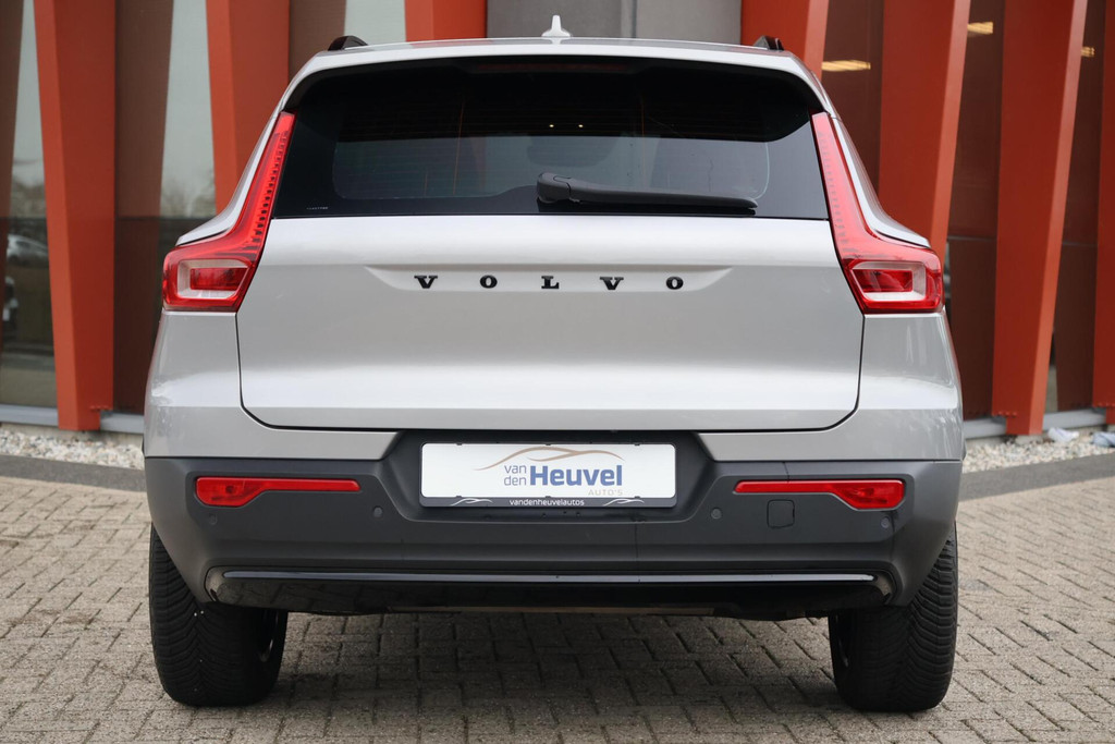 Volvo XC40 T5 Recharge Plus Dark | Stoelverwarming | Parkeercamera | H/K | BLIS | Pilot Assist | Glossy Black | Keyless 51510953-3.jpg | Van den Heuvel Auto's B.V.