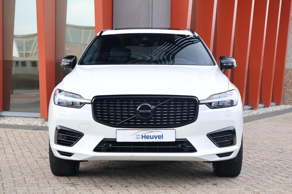 Volvo XC60 T6 Recharge AWD R-Design | Stoelverwarming | Trekhaak | Panoramadak | Parkeercamera | BLIS | Pilot Assist | Keyless 51667717-1.jpg | Van den Heuvel Auto's B.V.