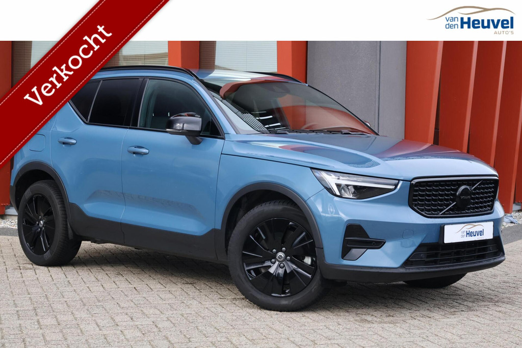 Volvo XC40 T5 Recharge Plus Dark | Stoelverwarming | Trekhaak | Parkeercamera | H/K | Glossy Black | Keyless 51668995-0.jpg | Van den Heuvel Auto's B.V.