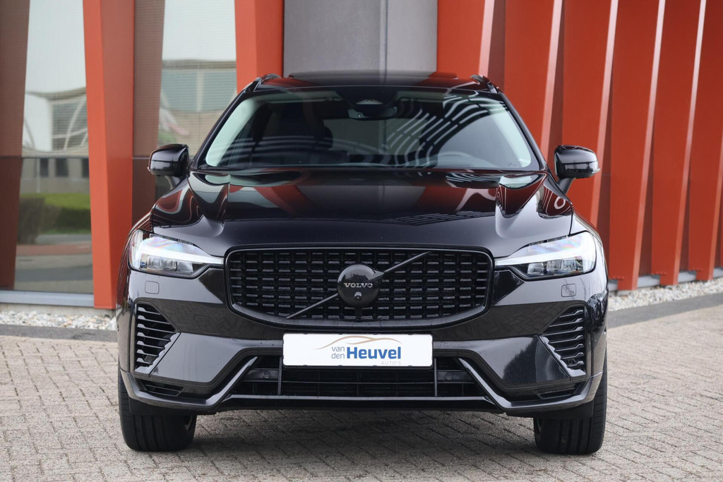 Volvo XC60 T6 Recharge AWD Black Edition | Longe Range | Stoelverwarming | Panoramadak | HUD | 360° Camera | H/K | Leder | Keyless 51819734-1.jpg | Van den Heuvel Auto's B.V.