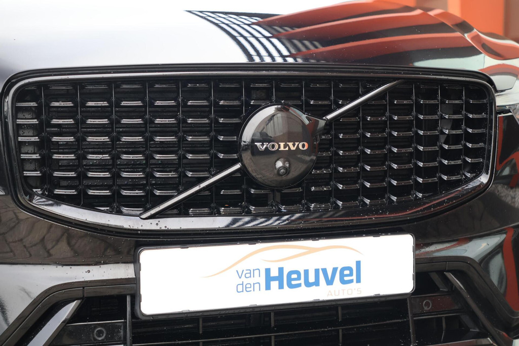 Volvo XC60 T6 Recharge AWD Black Edition | Longe Range | Stoelverwarming | Panoramadak | HUD | 360° Camera | H/K | Leder | BLIS 51819734-4.jpg | Van den Heuvel Auto's B.V.