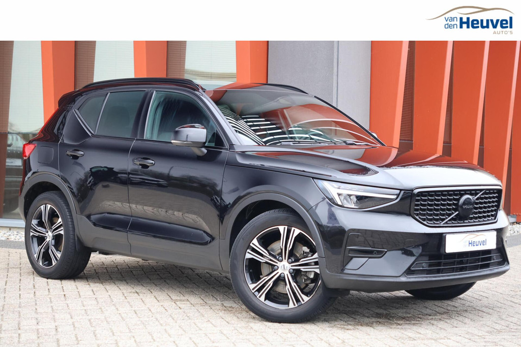 Volvo XC40 T4 Recharge Plus Dark | Stoelverwarming | Trekhaak | Parkeercamera | H/K | Keyless 52007807-0.jpg | Van den Heuvel Auto's B.V.