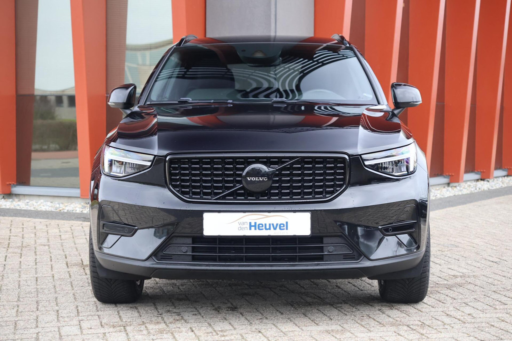 Volvo XC40 T4 Recharge Black Edition | Stoelverwarming | Trekhaak | Parkeercamera | H/K | Keyless 52014069-1.jpg | Van den Heuvel Auto's B.V.