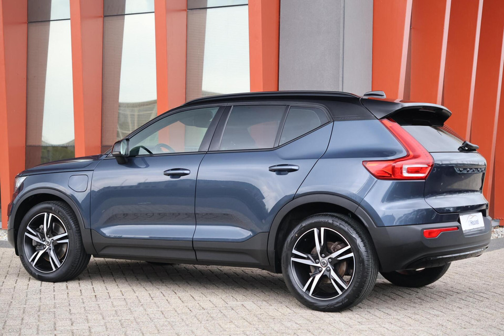 Volvo XC40 T4 Recharge R-Design | Stoelverwarming | Trekhaak | Leder | Parkeercamera | Pilot Assist | Keyless 52033270-2.jpg | Van den Heuvel Auto's B.V.