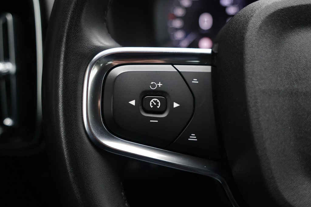 Volvo XC40 T4 Recharge R-Design | Stoelverwarming | Trekhaak | Leder | Parkeercamera | Pilot Assist | Keyless 52033270-34.jpg | Van den Heuvel Auto's B.V.