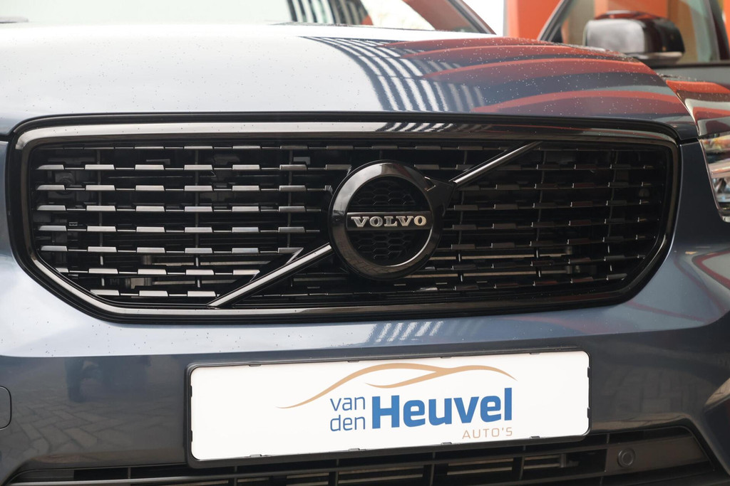 Volvo XC40 T4 Recharge R-Design | Stoelverwarming | Trekhaak | Leder | Parkeercamera | Pilot Assist | Keyless 52033270-4.jpg | Van den Heuvel Auto's B.V.