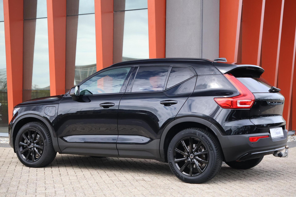 Volvo XC40 T5 Recharge Black Edition| Stoelverwarming | Trekhaak | Parkeercamera | H/K | Keyless 52088114-2.jpg | Van den Heuvel Auto's B.V.