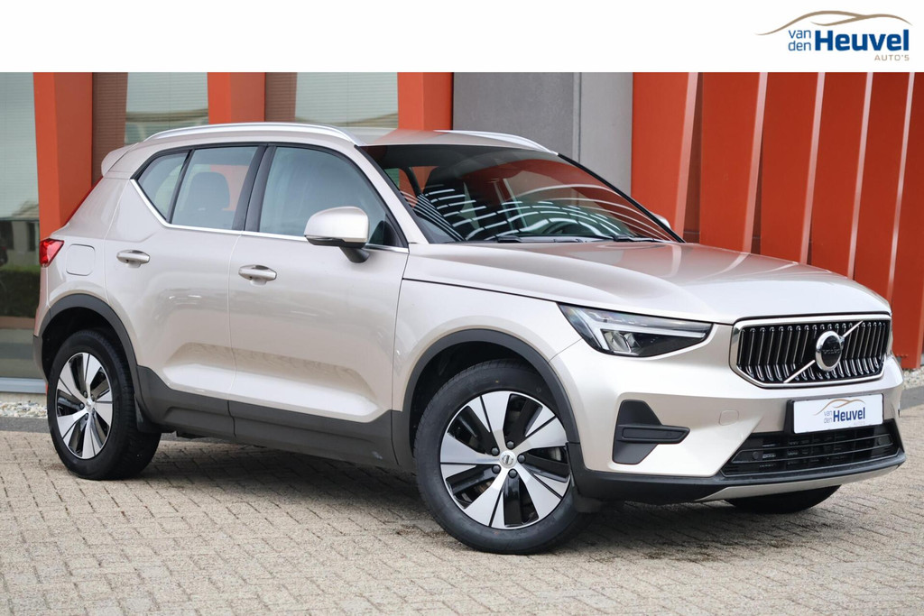 Volvo XC40 T4 Recharge Plus Bright | Stoelverwarming | Trekhaak | Parkeercamera | H/K | Memory Stoelen | Keyless 52780589-0.jpg | Van den Heuvel Auto's B.V.