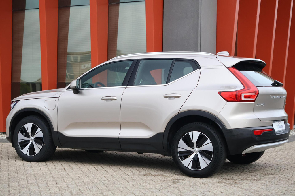Volvo XC40 T4 Recharge Plus Bright | Stoelverwarming | Parkeercamera | H/K | Memory Stoelen | Keyless 52780589-2.jpg | Van den Heuvel Auto's B.V.