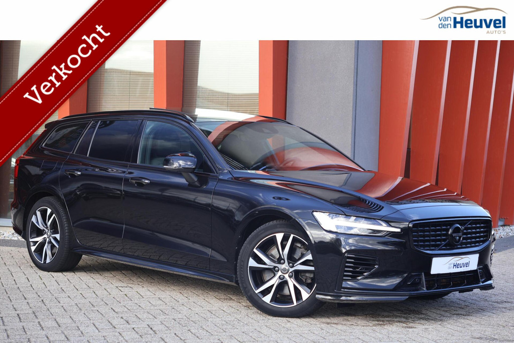 Volvo V60 T6 Recharge AWD R-Design | Panoramadak | Trekhaak | Stoelverwarming | BLIS | Pilot Assist | Harman / Kardon | Glossy Black 52887933-0.jpg | Van den Heuvel Auto's B.V.