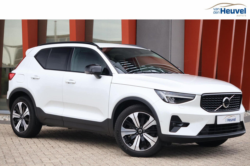 Volvo XC40 T5 Recharge Plus Dark | Stoelverwarming | Trekhaak | Leder | BLIS | Pilot Assist | 360° Camera | H/K | Keyless 53121303-0.jpg | Van den Heuvel Auto's B.V.