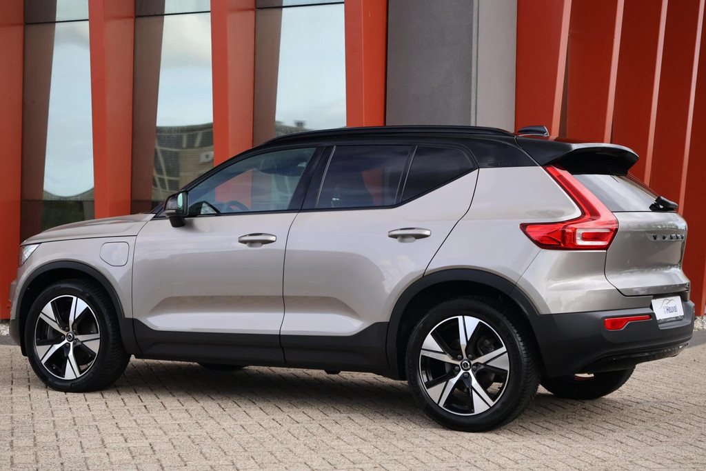 Volvo XC40 T4 Recharge R-Design | Stoelverwarming | Parkeercamera | Keyless | Glossy Black 53122614-2.jpg | Van den Heuvel Auto's B.V.