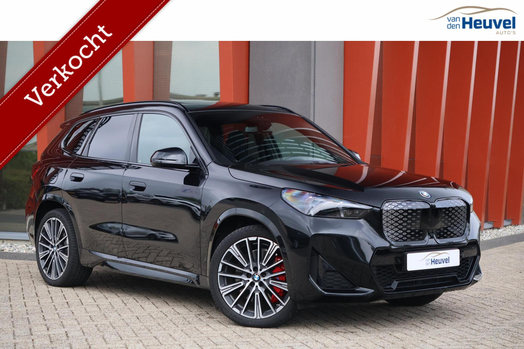 BMW iX1 eDrive20 67 kWh M Sport Edition 53207895-0.jpg | Van den Heuvel Auto's B.V.