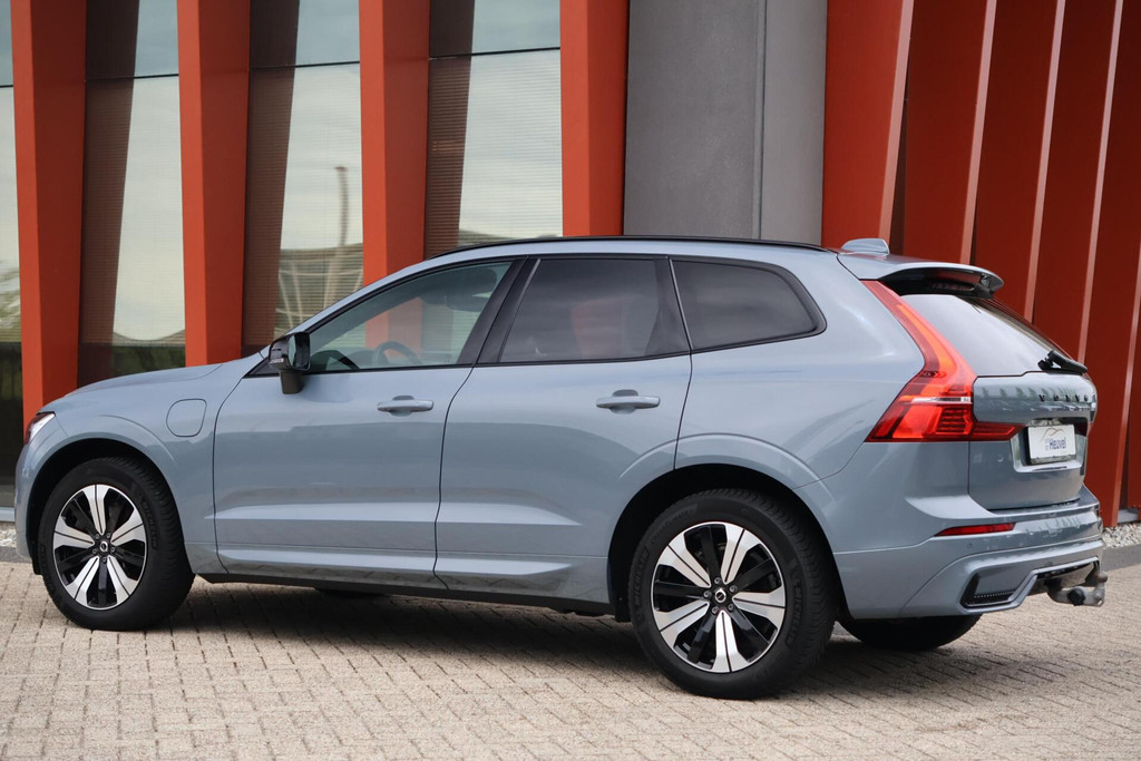 Volvo XC60 T6 Recharge AWD Plus Dark | Longe Range | Stoelverwarming | Trekhaak | Parkeercamera | BLIS | Pilot Assist | Glossy Black | Keyl 53216910-2.jpg | Van den Heuvel Auto's B.V.