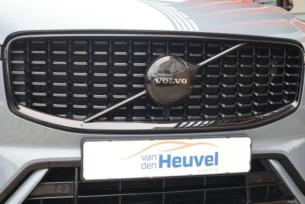Volvo XC60 T6 Recharge AWD Plus Dark | Longe Range | Stoelverwarming | Trekhaak | Parkeercamera | BLIS | Pilot Assist | Glossy Black | Keyl 53216910-4.jpg | Van den Heuvel Auto's B.V.