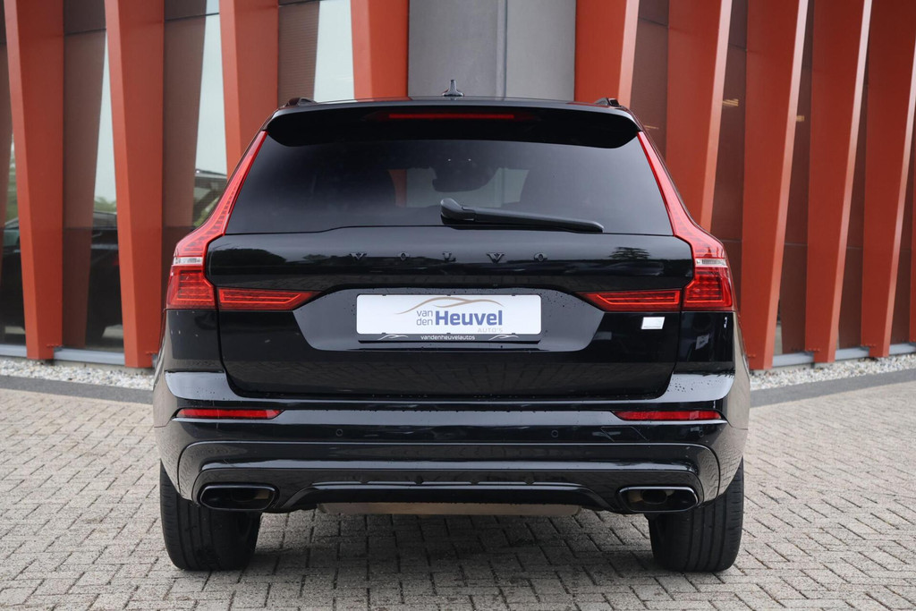 Volvo XC60 T6 Recharge AWD R-Design | Stoelverwarming | Trekhaak | Panoramadak | Pilot Assist | BLIS | H/K | Glossy Black | Keyless 53217596-3.jpg | Van den Heuvel Auto's B.V.