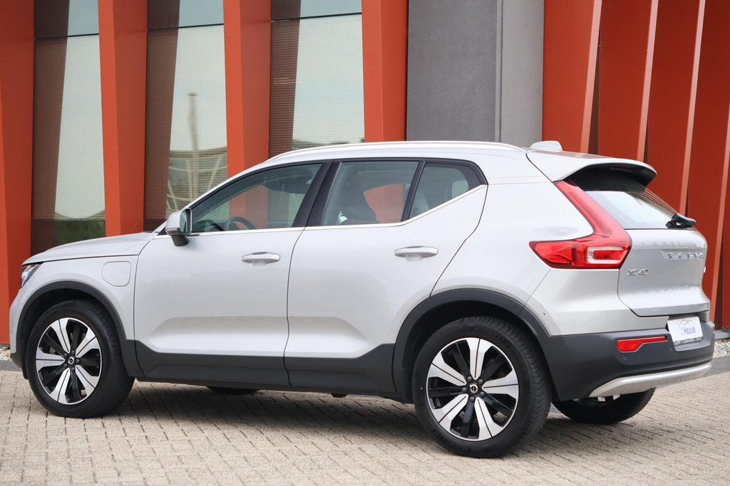 Volvo XC40 T5 Recharge Ultimate Bright | Stoelverwarming | Trekhaak | Leder | 360° Camera | H/K | Panoramadak | Keyless 53308467-2.jpg | Van den Heuvel Auto's B.V.