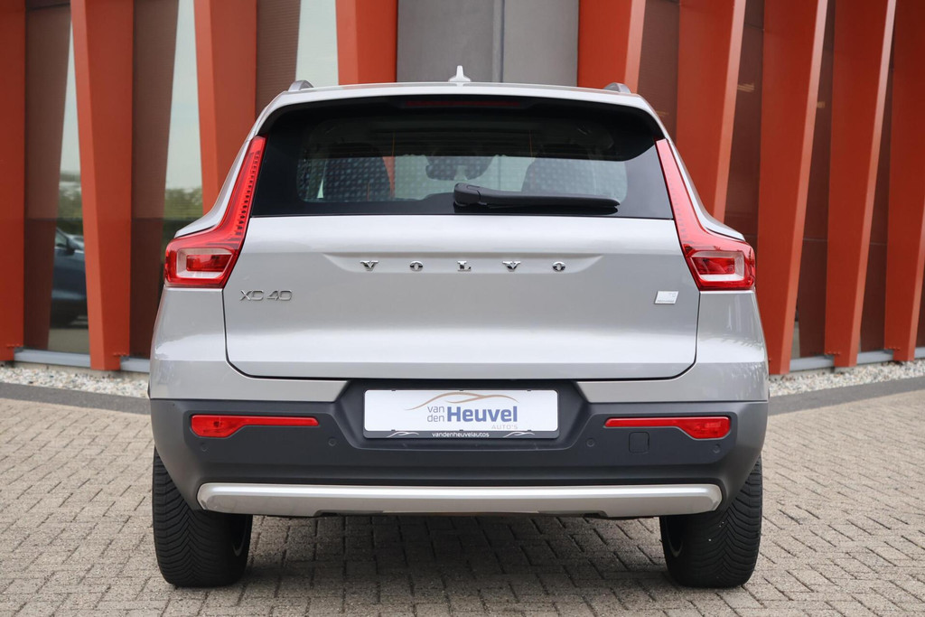 Volvo XC40 T5 Recharge Ultimate Bright | Stoelverwarming | Trekhaak | Leder | 360° Camera | H/K | Panoramadak | Keyless 53308467-3.jpg | Van den Heuvel Auto's B.V.