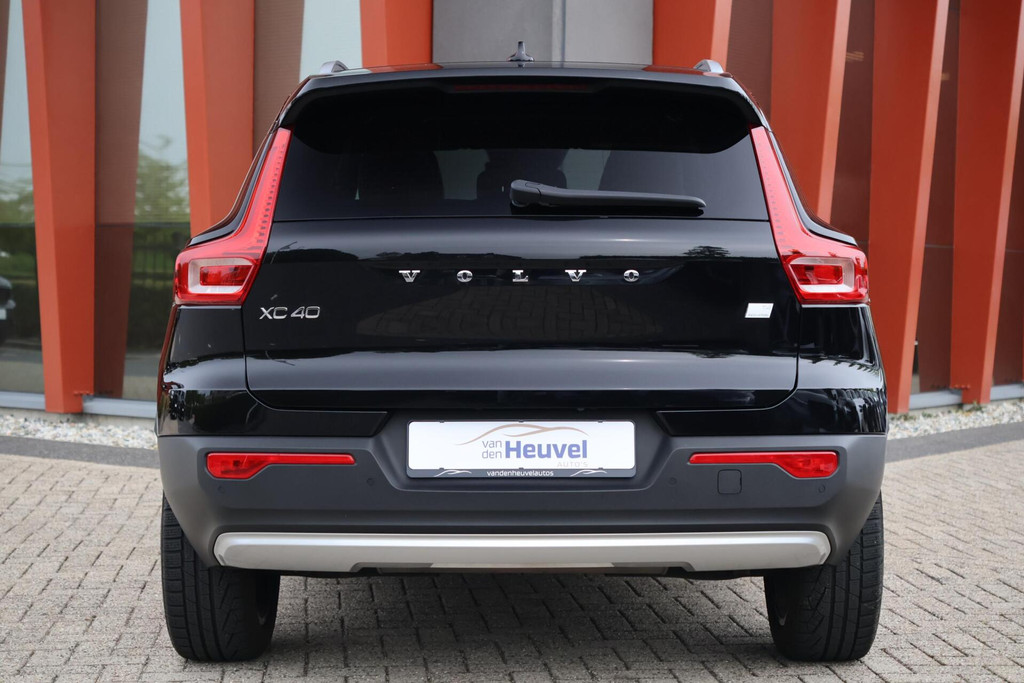 Volvo XC40 T4 Recharge Inscription | Stoelverwarming | Trekhaak | Leder | Panoramadak | Parkeercamera | H/K | Keyless 53386128-3.jpg | Van den Heuvel Auto's B.V.
