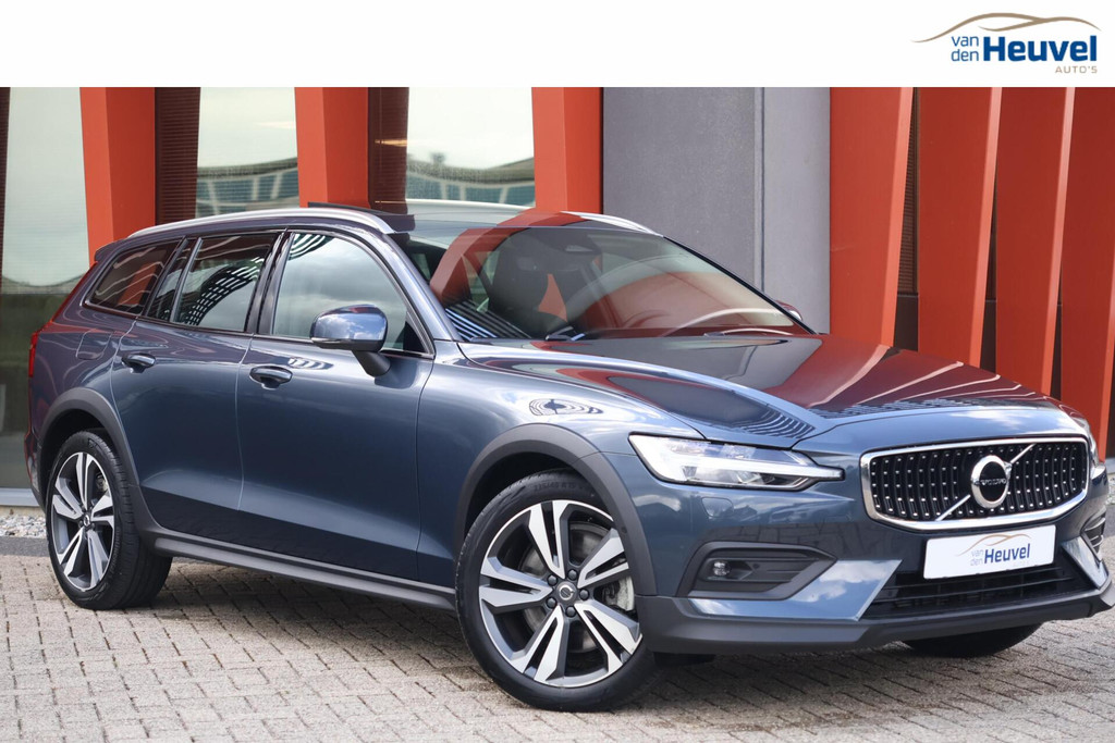Volvo V60 Cross Country B5 AWD Ultimate | Stoelverwarming | Trekhaak | Panoramadak | Leder | Pilot Assist | BLIS | Full Options 53414672-0.jpg | Van den Heuvel Auto's B.V.