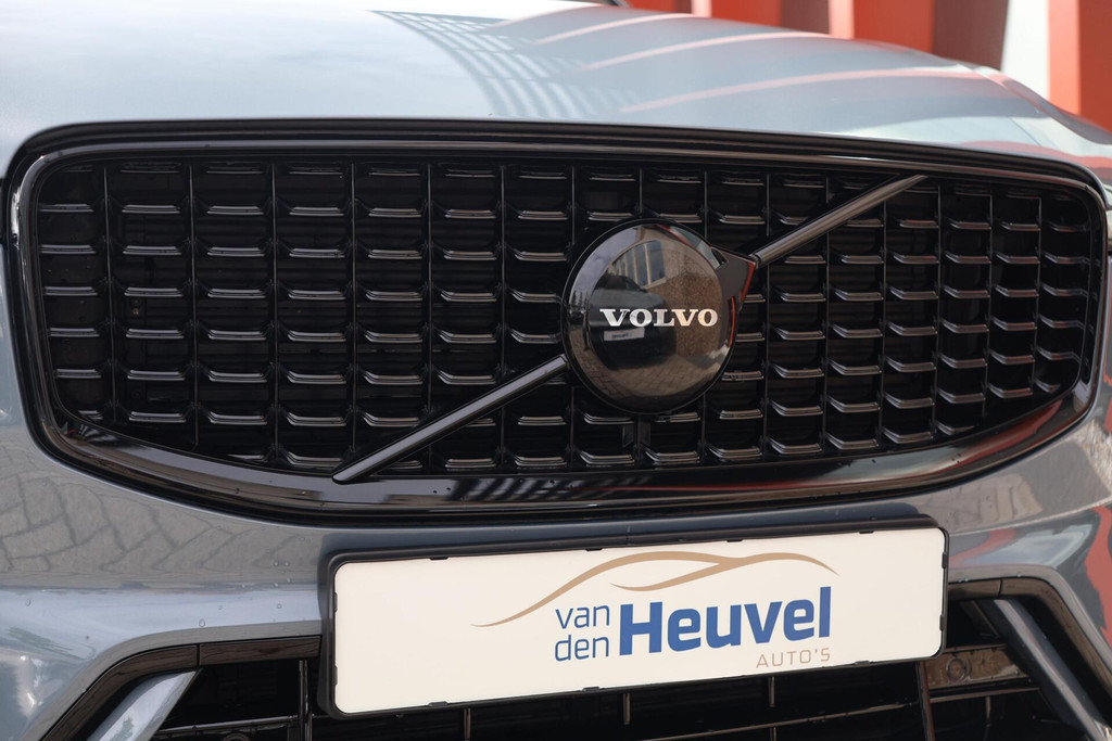 Volvo XC60 T6 Recharge AWD Plus Dark | Longe Range | Trekhaak | Panoramadak | Parkeercamera | Glossy Black | Keyless 53587716-4.jpg | Van den Heuvel Auto's B.V.