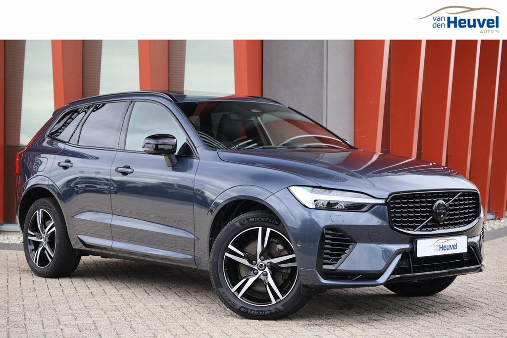 Volvo XC60 T6 Recharge AWD R-Design | Longe Range | Stoelverwarming | Trekhaak | 360° Camera | HUD | Panoramadak | H/K | Keyless | Glossy B 53590883-0.jpg | Van den Heuvel Auto's B.V.