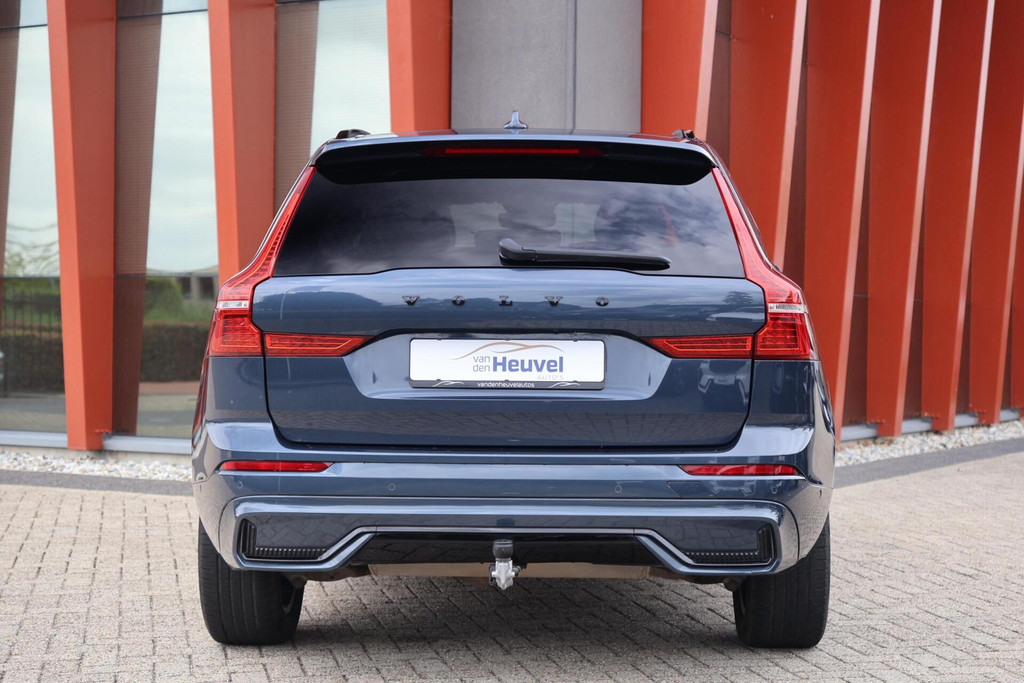 Volvo XC60 T6 Recharge AWD R-Design | Longe Range | Trekhaak | 360° Camera | HUD | Panoramadak | H/K | Keyless | Glossy Black 53590883-3.jpg | Van den Heuvel Auto's B.V.