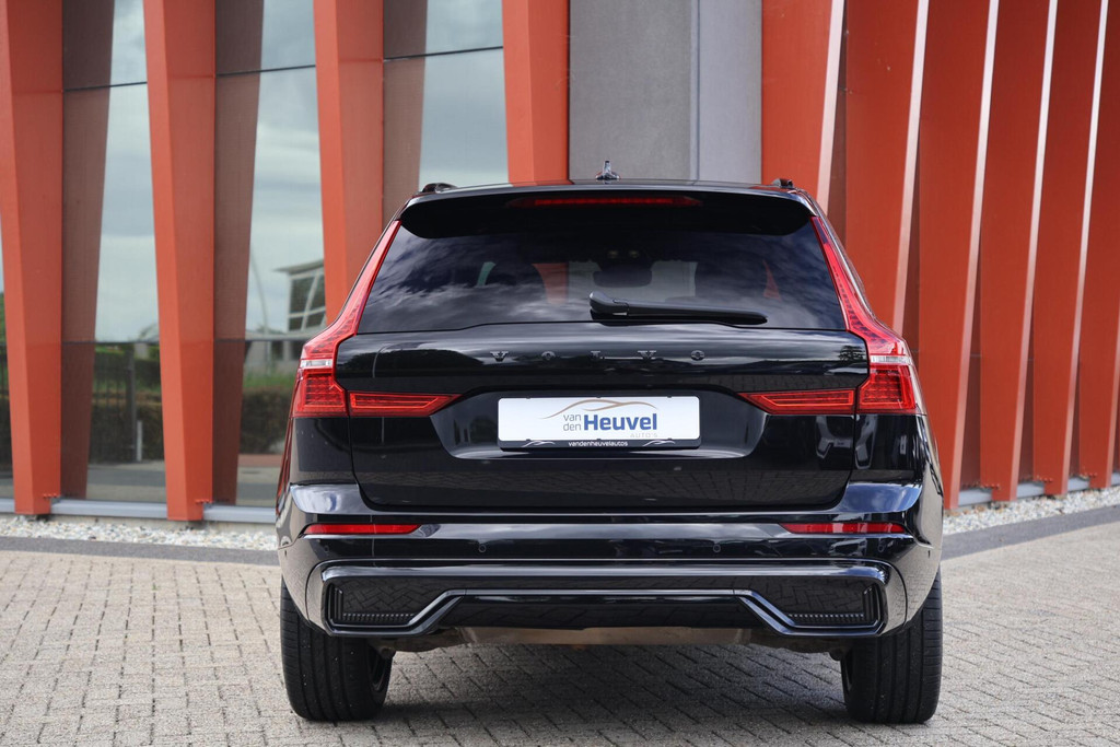Volvo XC60 T6 Recharge AWD Black Edition | Stoelverwarming | Panoramadak | 360° Camera | B&W | Pilot Assist | Keyless 53928040-3.jpg | Van den Heuvel Auto's B.V.