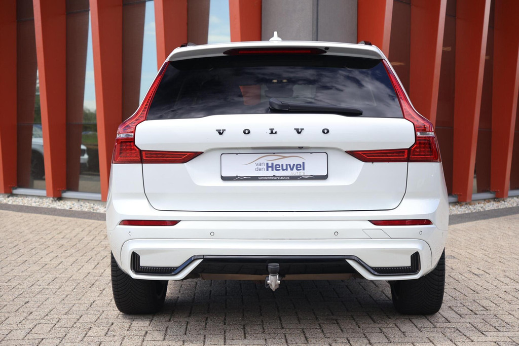 Volvo XC60 T6 Recharge AWD Ultimate Dark | Stoelverwarming | Trekhaak | Leder | Panoramadak | H/K | 360° Camera | Glossy Black | Keyless 53932679-3.jpg | Van den Heuvel Auto's B.V.
