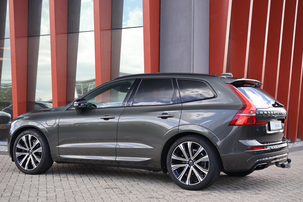 Volvo XC60 T8 Recharge AWD R-Design | Stoelverwarming | Trekhaak | Leder | B&W | HUD | Luchtvering | Panoramadak | Full Options 54219269-2.jpg | Van den Heuvel Auto's B.V.