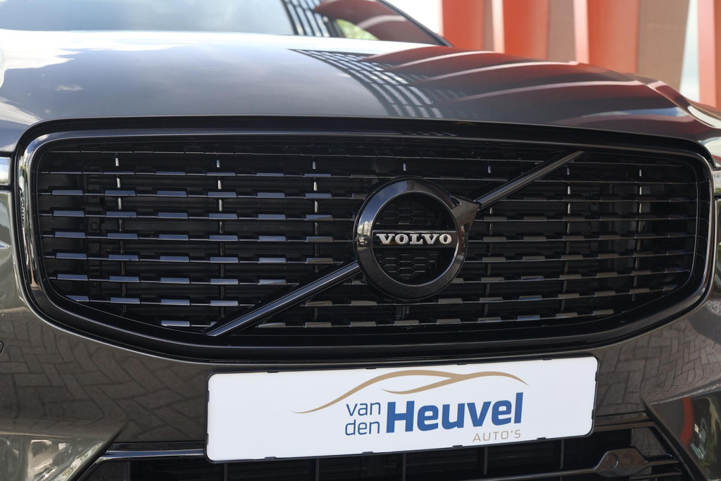Volvo XC60 T8 Recharge AWD R-Design | Stoelverwarming | Trekhaak | Leder | B&W | HUD | Luchtvering | Panoramadak | Full Options 54219269-4.jpg | Van den Heuvel Auto's B.V.