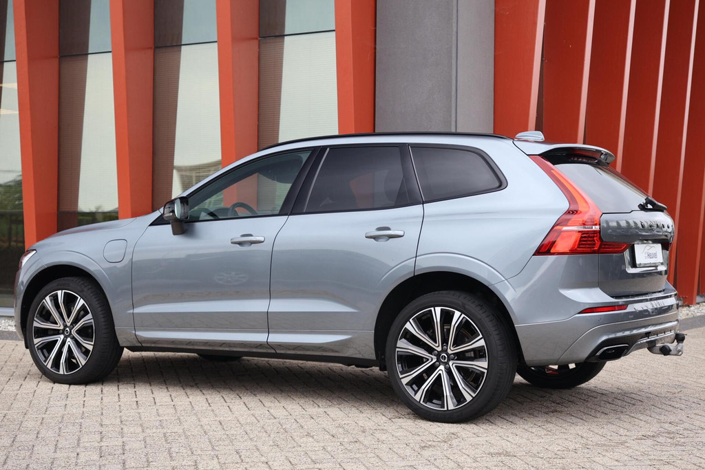 Volvo XC60 T8 Recharge AWD R-Design | Stoelverwarming | Trekhaak | Panoramadak | 360° Camera | H/K | Luchtvering | Keyless 54227617-2.jpg | Van den Heuvel Auto's B.V.