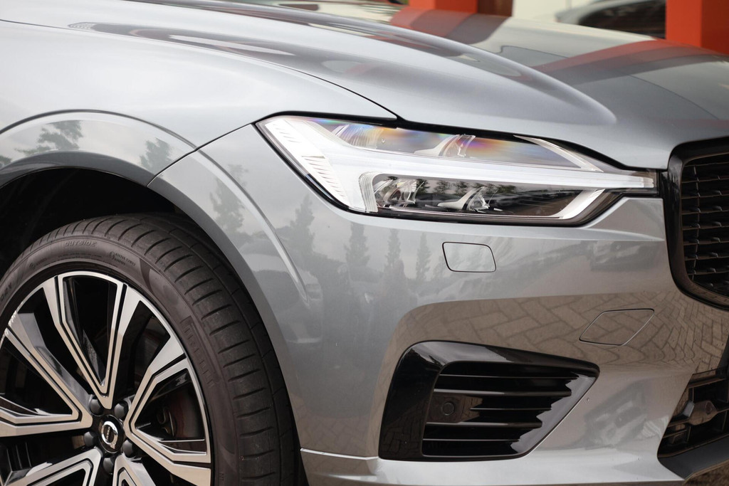 Volvo XC60 T8 Recharge AWD R-Design | Stoelverwarming | Trekhaak | Panoramadak | 360° Camera | H/K | Luchtvering | Keyless 54227617-4.jpg | Van den Heuvel Auto's B.V.