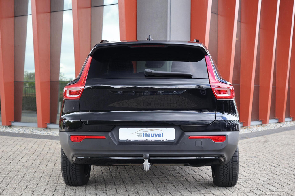 Volvo XC40 T4 Recharge R-Design | Stoelverwarming | Trekhaak | H/K | Parkeercamera | Panoramadak | Keyless 54302348-3.jpg | Van den Heuvel Auto's B.V.