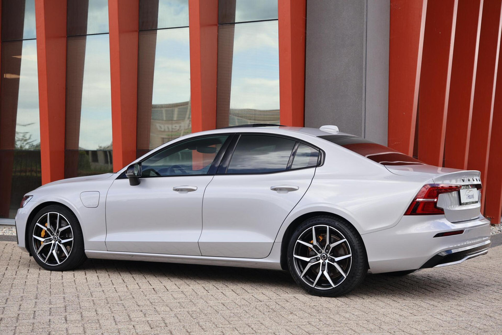 Volvo S60 T8 AWD Polestar Engineered | Longe Range | Stoelverwarming | Panoramadak | HUD | Pilot Assist | BLIS | Keyless 54303474-2.jpg | Van den Heuvel Auto's B.V.