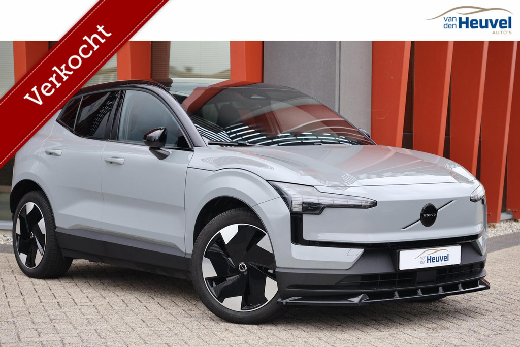Volvo EX30 Single Motor Extended Range Plus 69 kWh | Stoelverwarming | Trekhaak I H/K | Pilot Assist | BLIS | Parkeercamera | Glossy Black 54323313-0.jpg | Van den Heuvel Auto's B.V.
