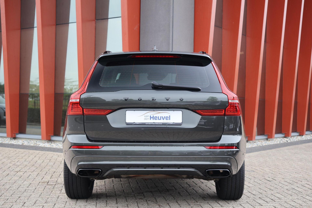 Volvo XC60 T6 Recharge AWD R-Design | Stoelverwarming | Trekhaak | Leder | 360° Camera | HUD | Pilot Assist | BLIS | Glossy Black | Keyless 54662143-3.jpg | Van den Heuvel Auto's B.V.