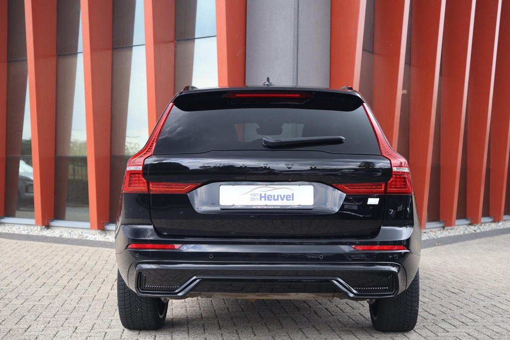 Volvo XC60 T6 Recharge AWD Black Edition | Stoelverwarming | Trekhaak | Parkeercamera | Panoramadak | HUD | Pilot Assist | keyless 54711174-3.jpg | Van den Heuvel Auto's B.V.