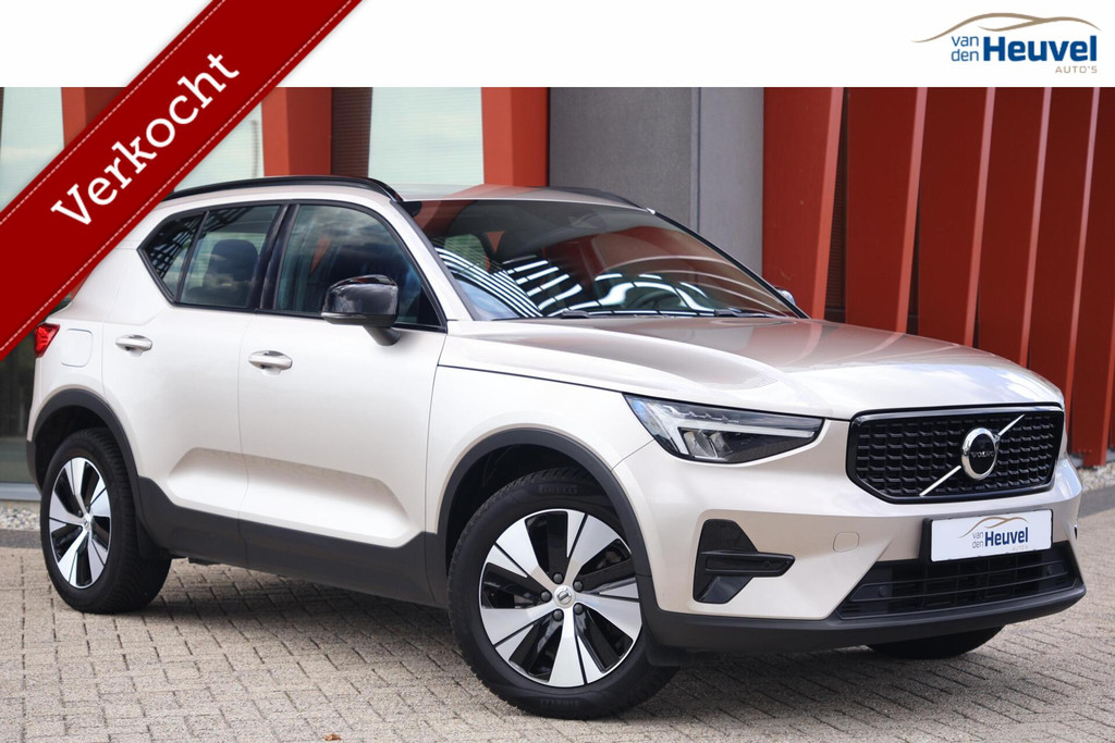 Volvo XC40 T4 Recharge Plus Dark | Stoelverwarming | Trekhaak | Leder | Parkeercamera | H/K | Keyless 54769336-0.jpg | Van den Heuvel Auto's B.V.