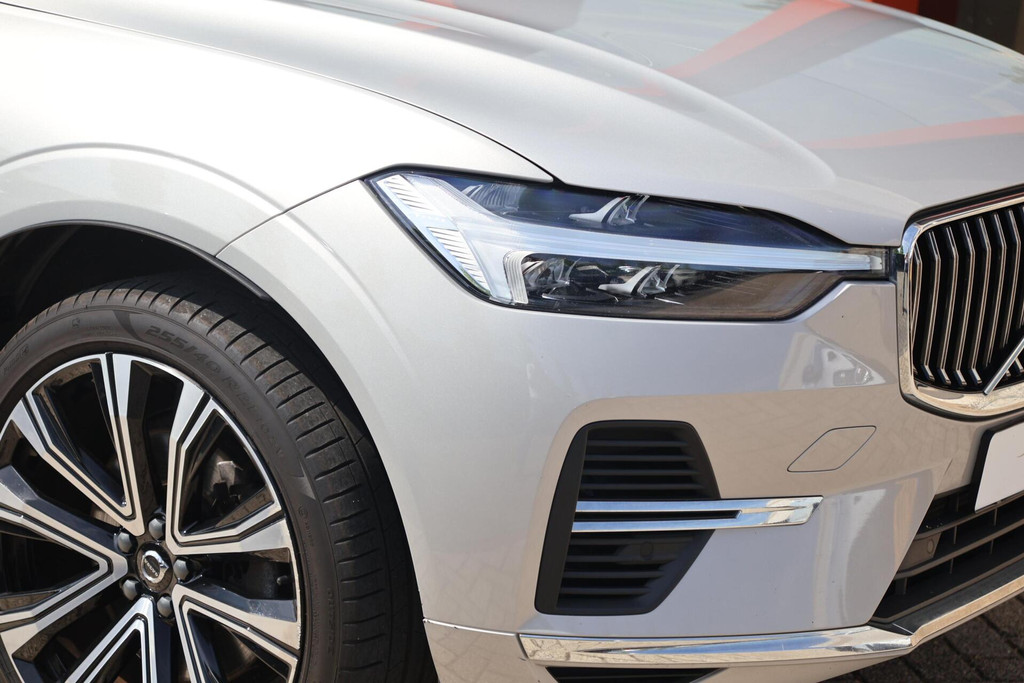Volvo XC60 T6 Recharge AWD Plus Bright | Long Range | Stoelverwarming | Trekhaak | Panoramadak | Parkeercamera | Memory Stoelen | Keyless 54812543-4.jpg | Van den Heuvel Auto's B.V.